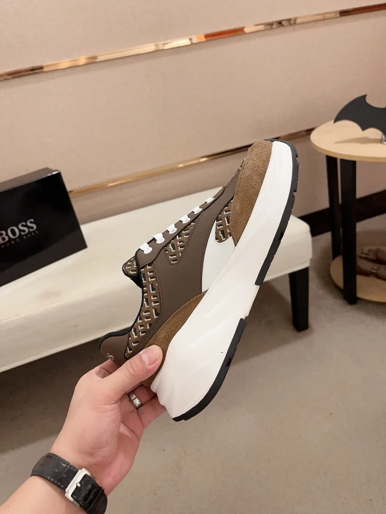 Hugo Boss Zapatillas Chunky Marrón y Blanco Monogrammed Textil Suede Overlays 5