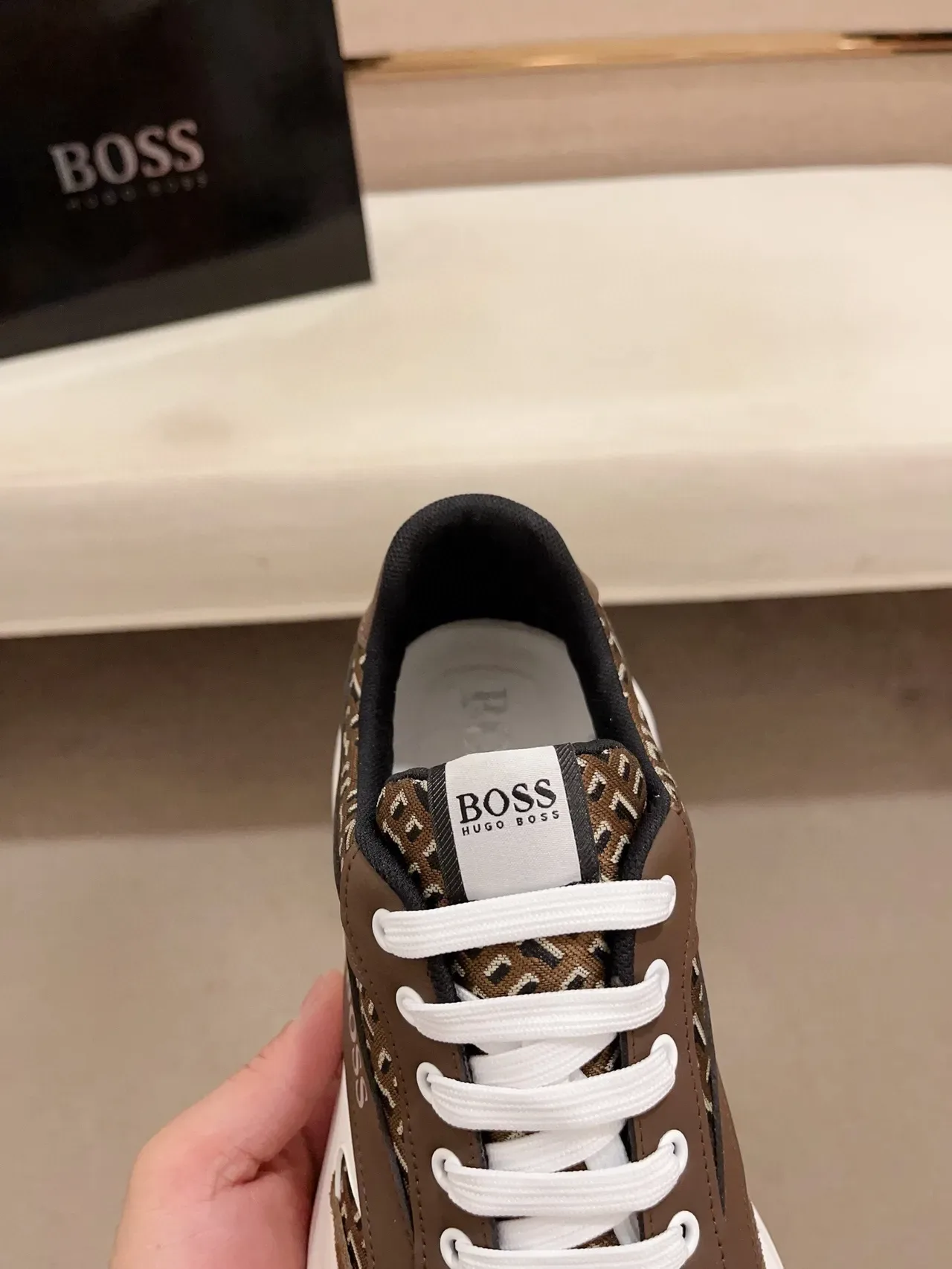 Hugo Boss Zapatillas Chunky Marrón y Blanco Monogrammed Textil Suede Overlays 7