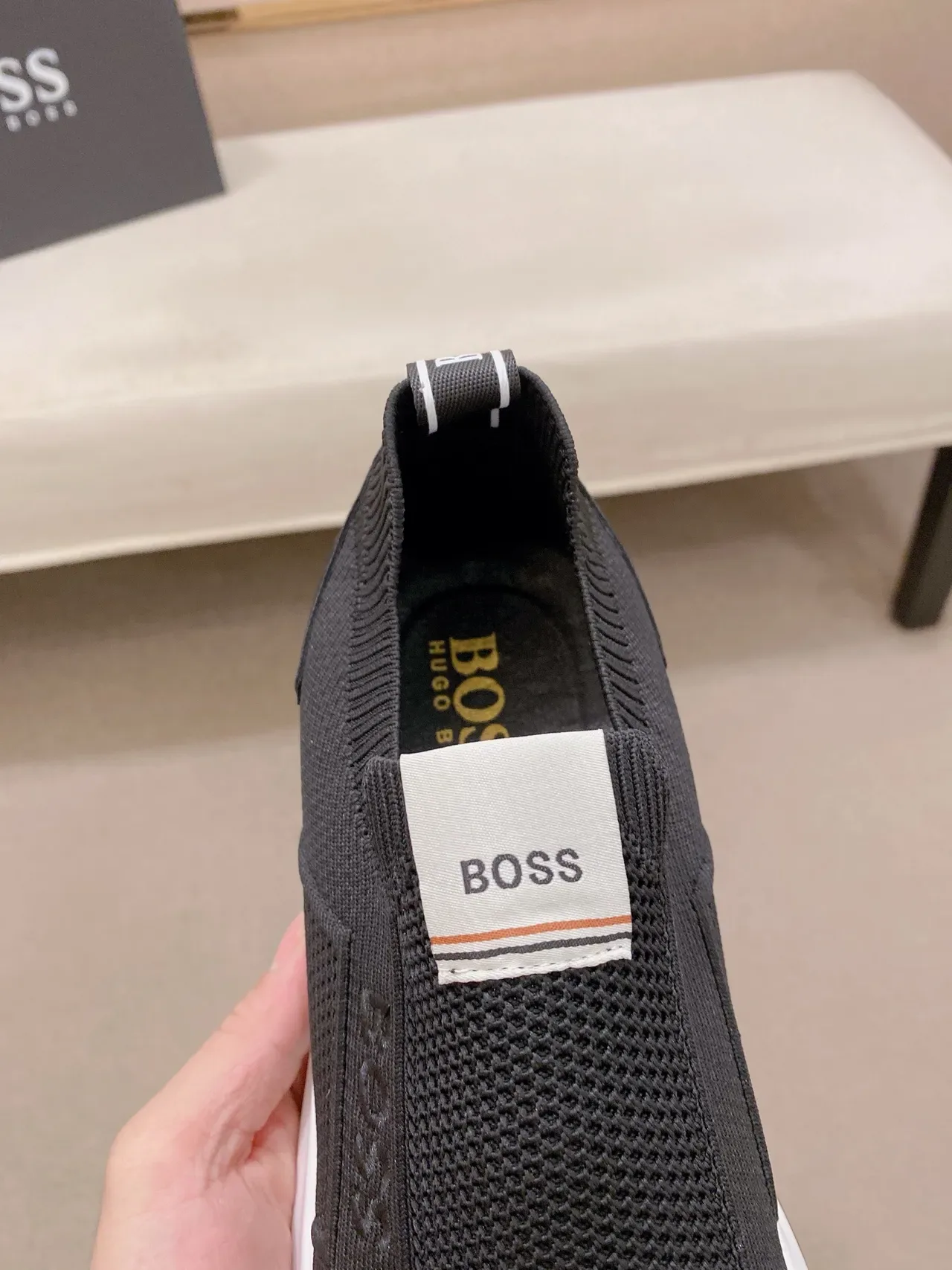 Hugo Boss Tênis Lifestyle Slip-On de Malha Preto e Branco 3