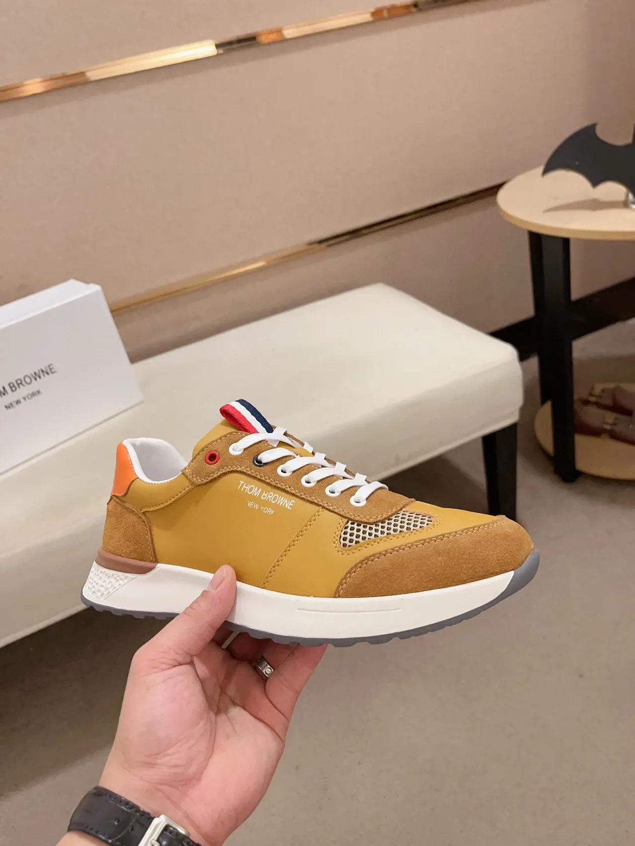 IH NOM UH NIT Mustard and Orange लाइफस्टाइल स्नीकर 4