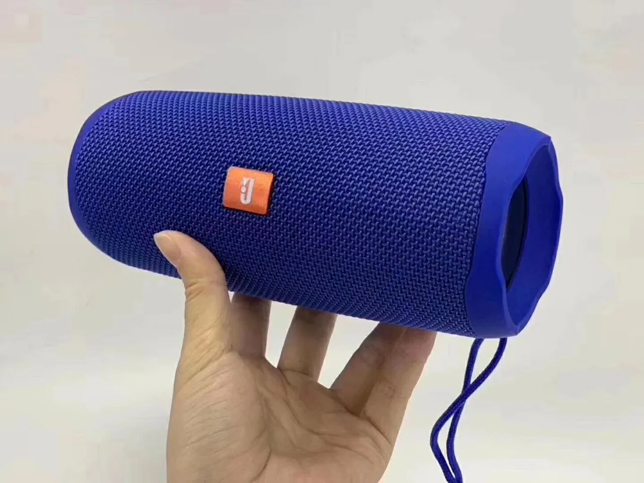 JBL Charge أسود أحمر أسطواني شبكة القماش مكبر صوت محمول 7
