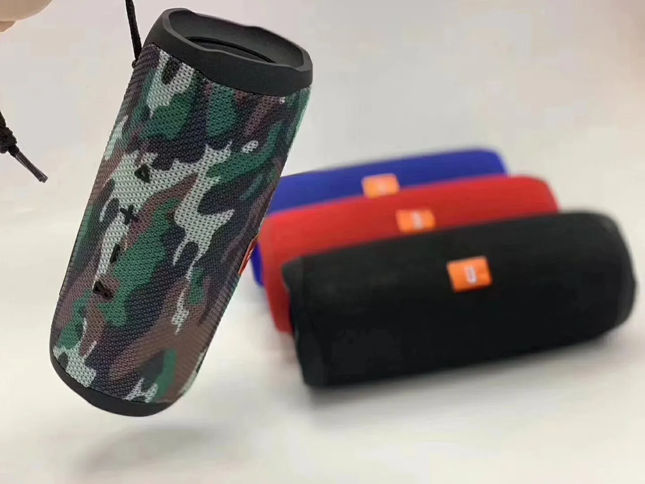 JBL Charge أسود أحمر أسطواني شبكة القماش مكبر صوت محمول 8