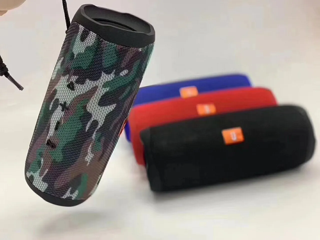 JBL Charge أسود أحمر أسطواني شبكة القماش مكبر صوت محمول 15