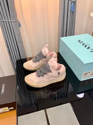 Lanvin حذاء رياضي أسلوب حياة وردي وحزام Chevron 3