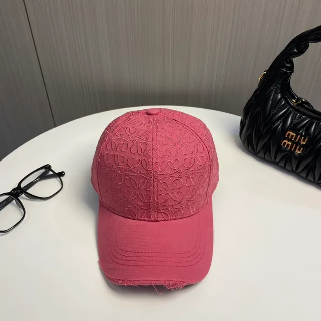 Loewe Anagram Gorra de béisbol rosa bordada 2