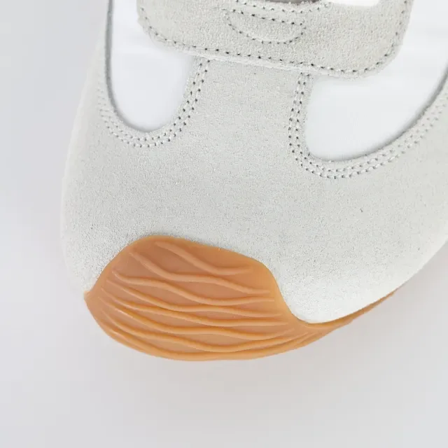 Loewe Flow Runner 白色灰色黑色 Gum 生活方式运动鞋 5