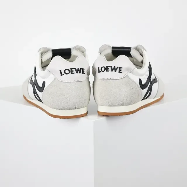 Loewe Flow Runner 白色灰色黑色 Gum 生活方式运动鞋 8