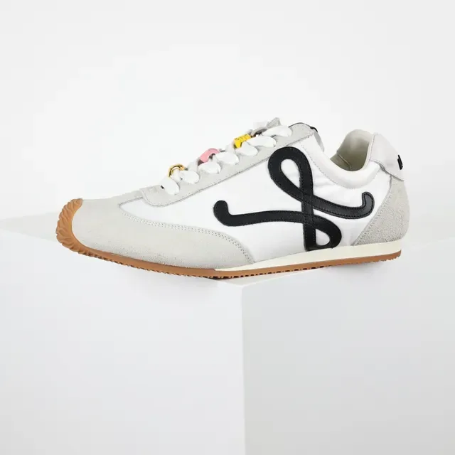 Loewe Flow Runner 白色灰色黑色 Gum 生活方式运动鞋 9