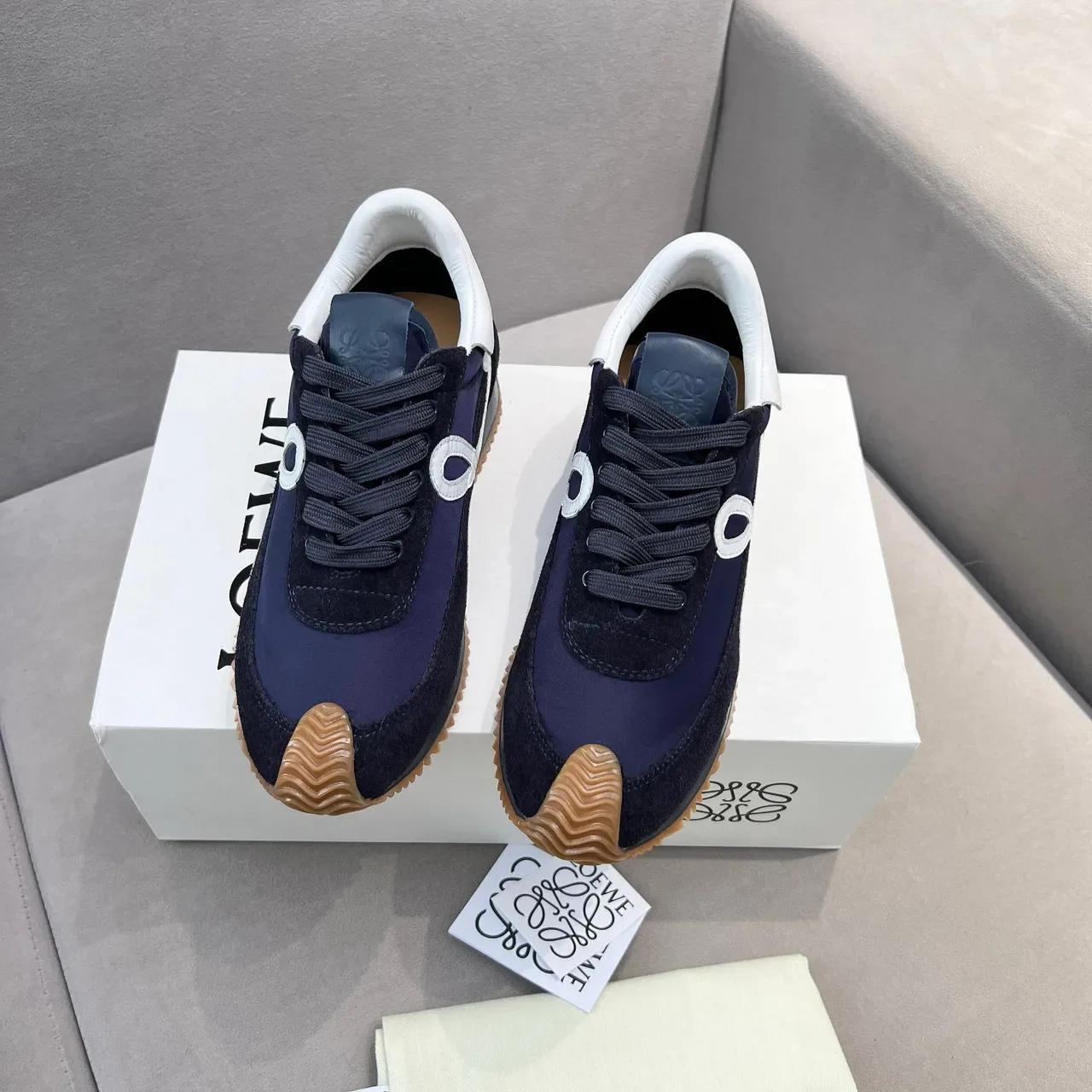 Loewe Azul Marino Blanco Azul Camurça E Nylon Superior Anagram Logo Panel Lateral Estilo de Vida Sneakers 9
