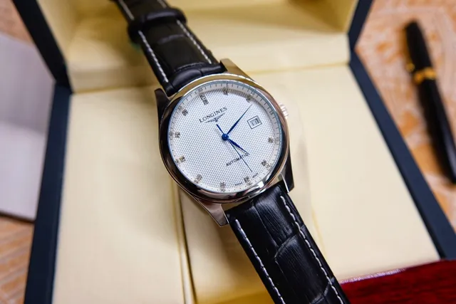Longines काला चांदी स्टेनलेस स्टील केस सफेद गिलोशे डायल यांत्रिक घड़ी 2