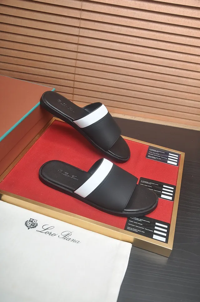 Loro Piana Zapatillas negras y blancas con tiras contrastantes 7