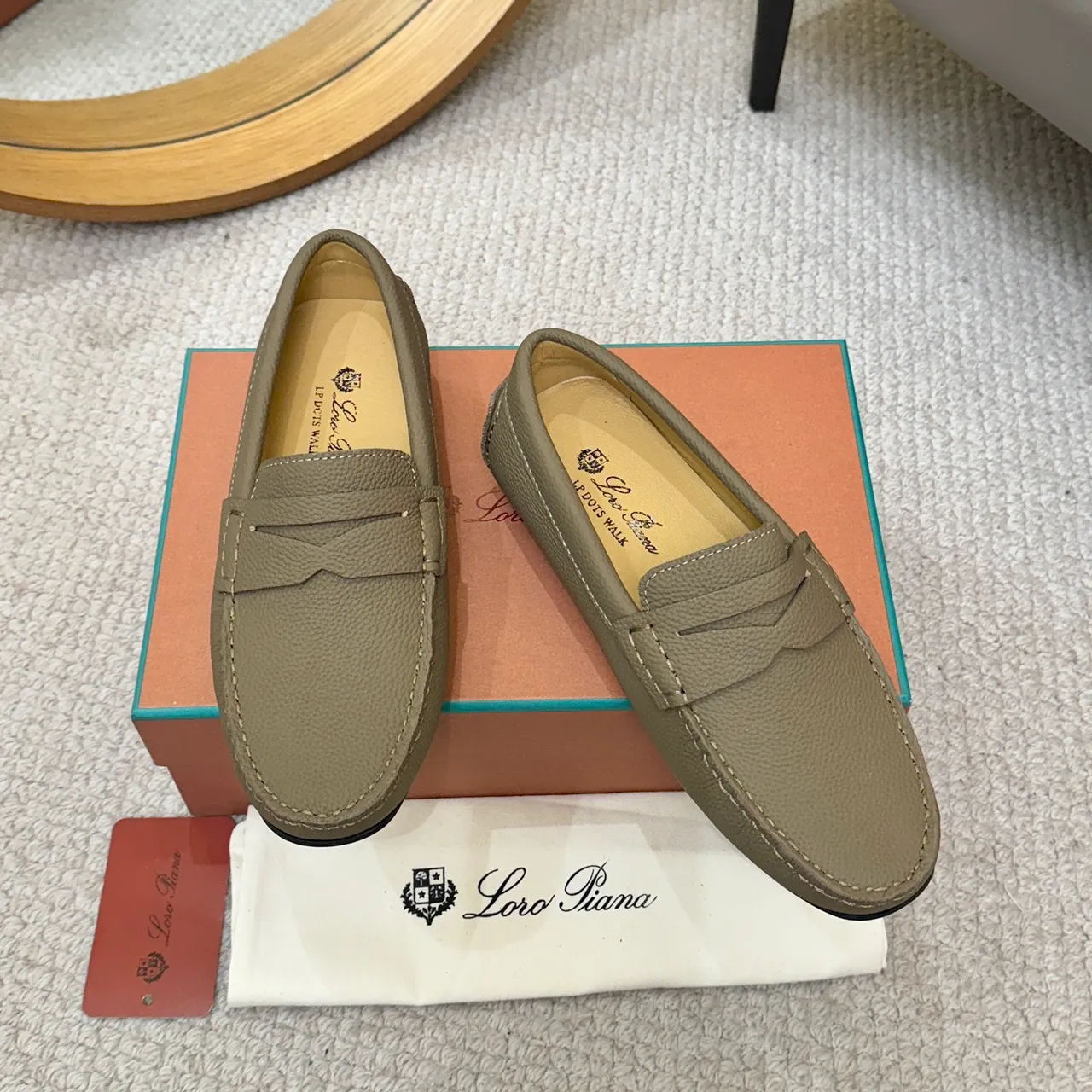 Loro Piana LP Dote Walk 橄榄绿粒面皮革乐福鞋 2