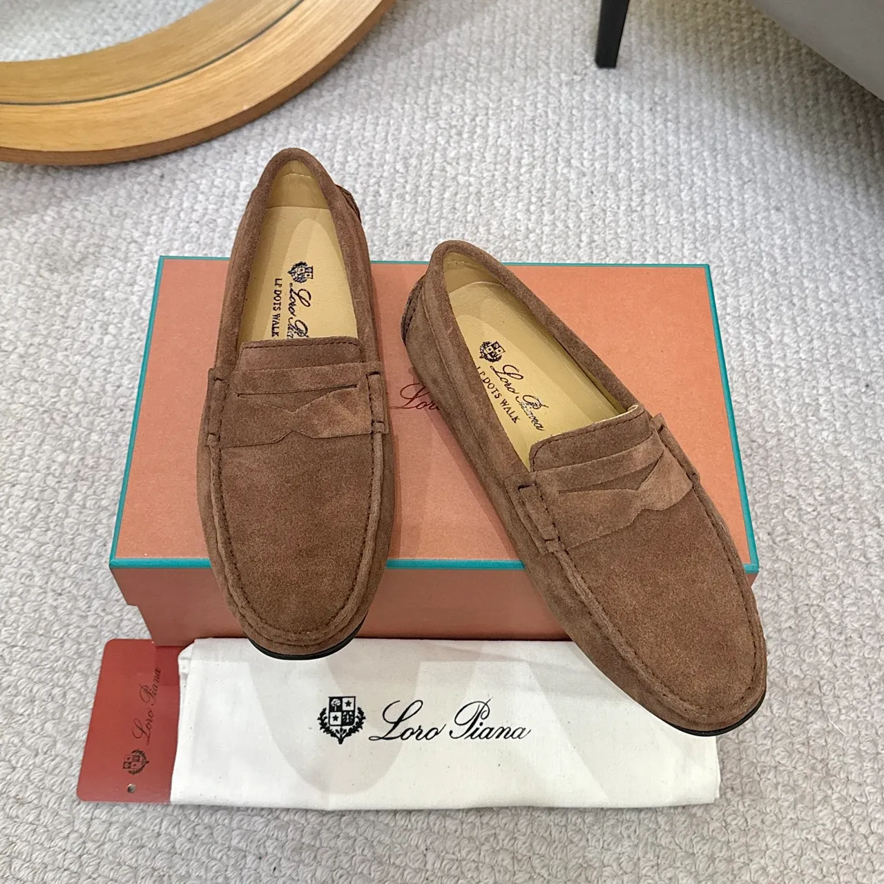 Loro Piana LP Dots Walk Loafers marrones de ante 2