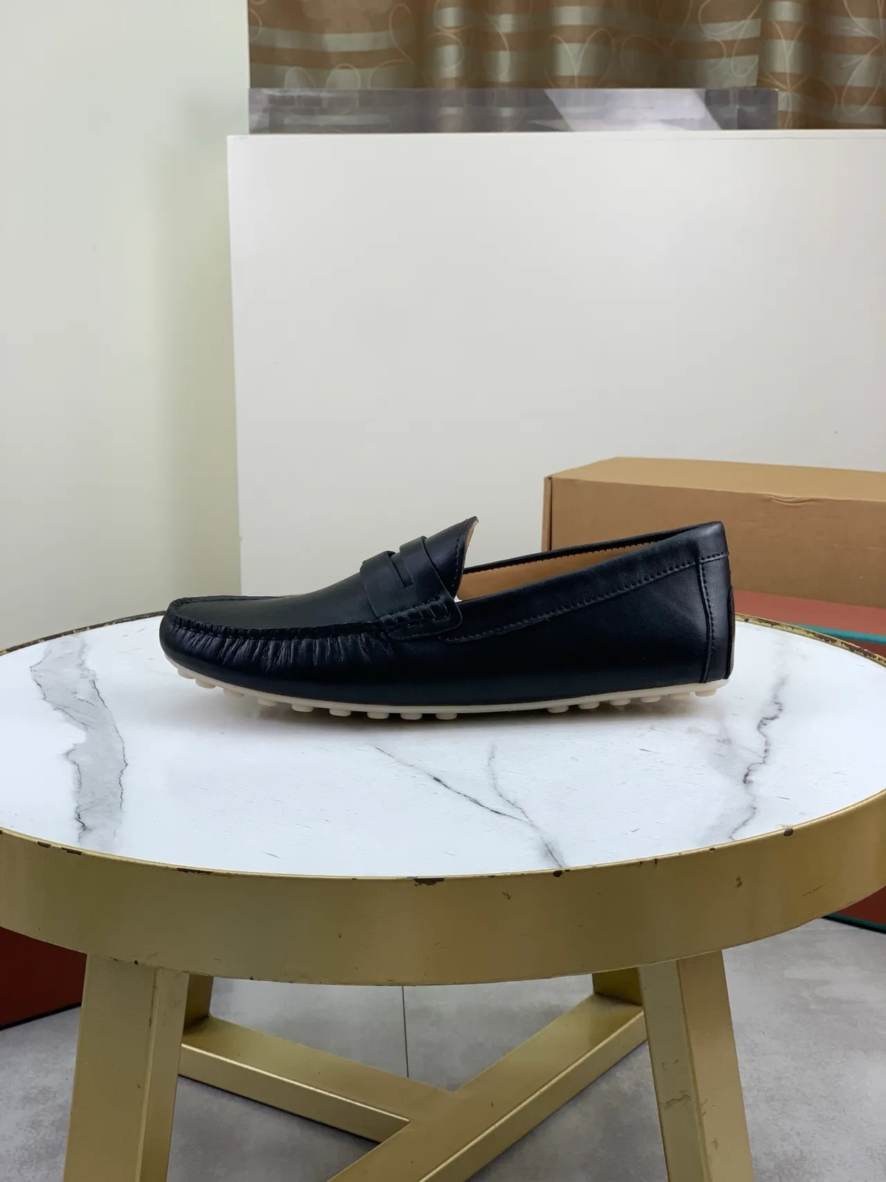 Loro Piana Penny Loafer Mocassins Pretos de Couro Liso 5