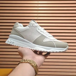 Louis Vuitton Tênis Lifestyle Bege e Branco Low-Top com Material Misto