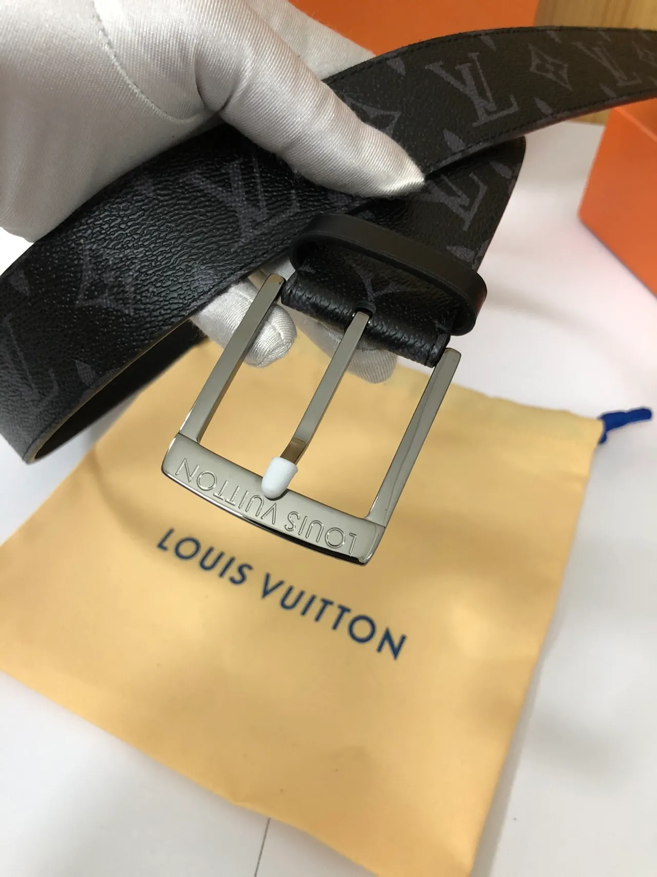 Louis Vuitton Black Silver Monogram-Coated Polished Rectangular Buckle Leather Belt 4