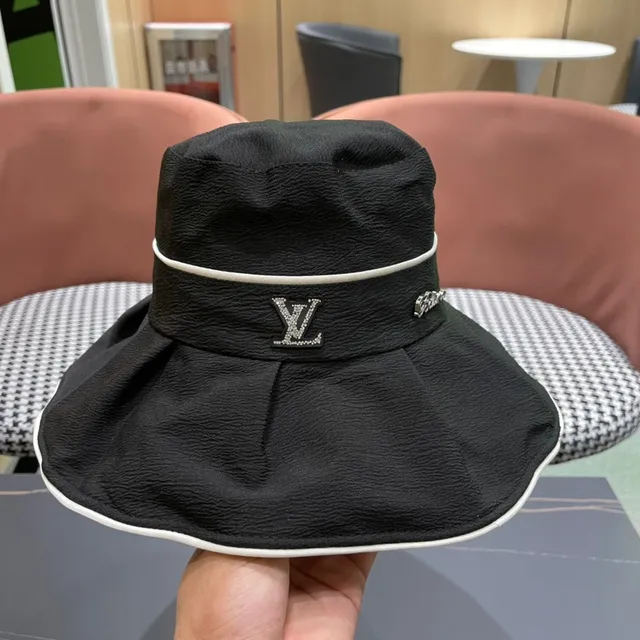 Louis Vuitton Negro Blanco Plegado Ala Ancha Corona Estructurada Sombrero de Cubo 8