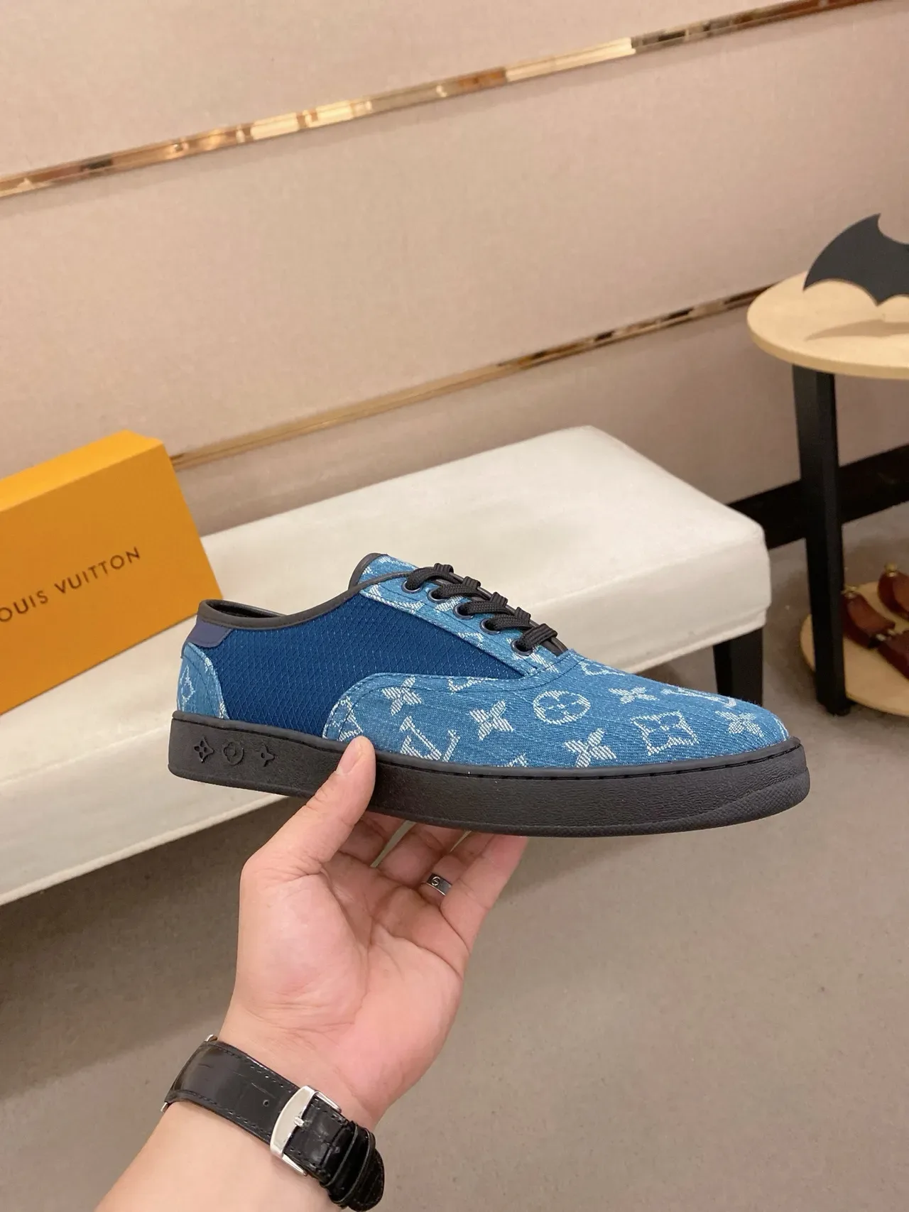Louis Vuitton নীল কালো মোনোগ্রাম-প্রিন্ট টেক্সটাইল লো-টপ লেস-আপ লাইফস্টাইল স্নিকার্স 9