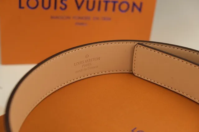 Louis Vuitton भूरा भेज Damier Ebène चेकर कैनवास पॉलिश्ड सिल्वर-टोन LV बकिल चमड़ी की बेल्ट 5