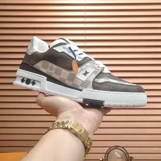 Louis Vuitton Zapatillas Lifestyle Marrón Beige Low-Top Monogram-Print