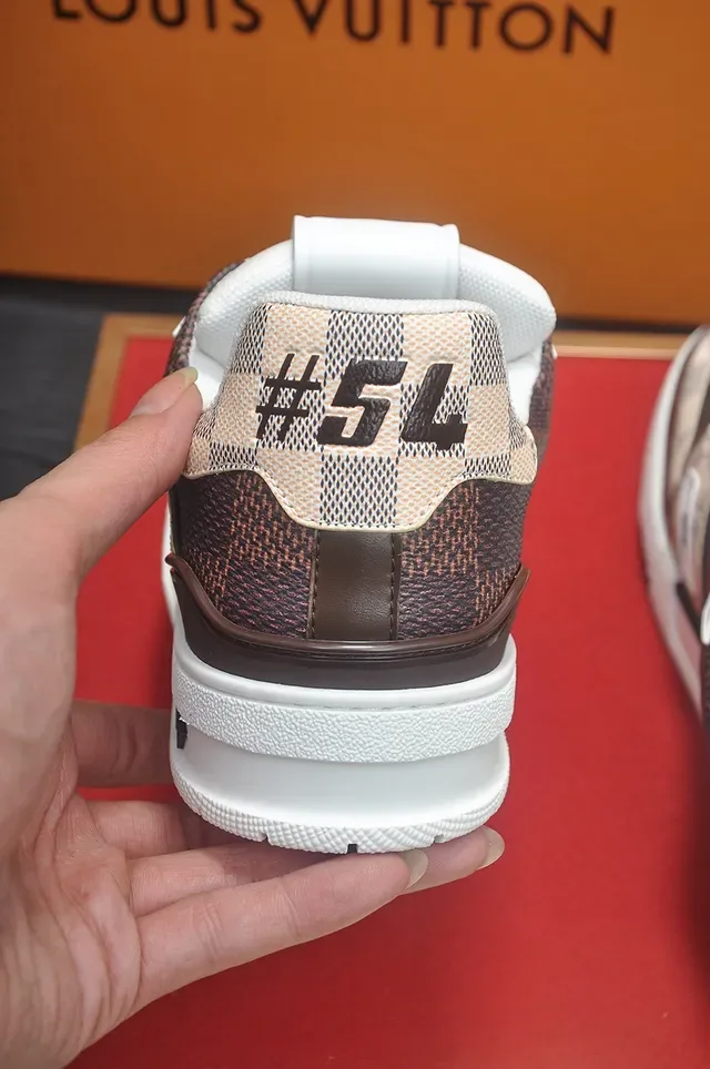 Louis Vuitton Marron Beige Low-Top Monogram-Print Lifestyle Sneakers 2
