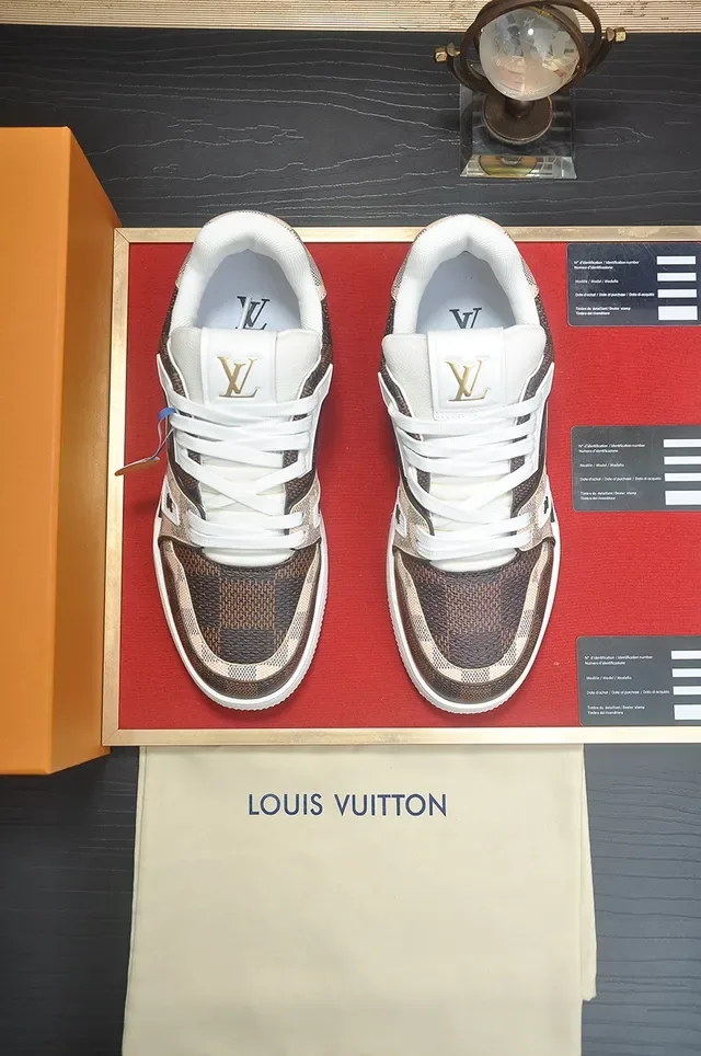 Louis Vuitton Marron Beige Low-Top Monogram-Print Lifestyle Sneakers 5