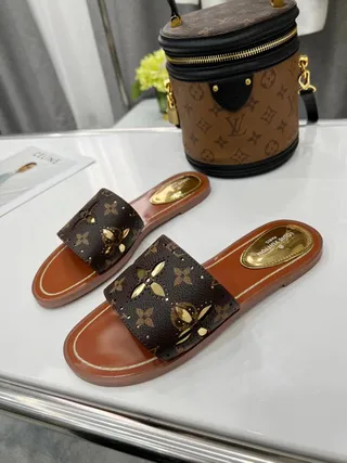Louis Vuitton Zapatillas Marrones Doradas Monograma Lona con Recortes Florales 3