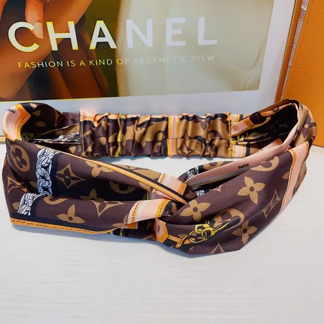 Louis Vuitton Bufanda de Seda Marrón Naranja Nudo Trenzado Espalda Elástica 2