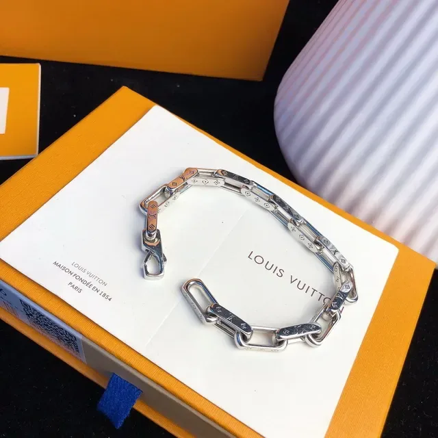 Louis Vuitton Chain Reaction Engraved Monogram Silver Bracelet 4