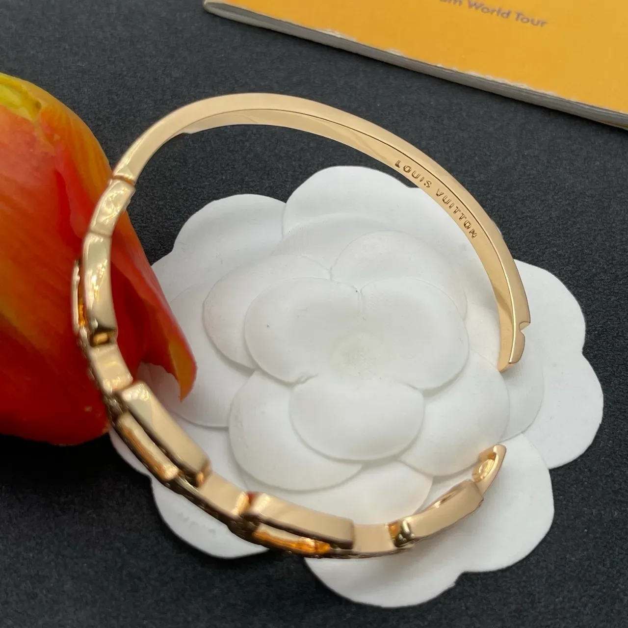 Louis Vuitton Chain Reaction Monogram Rose-Gold Tone Pulseira 3