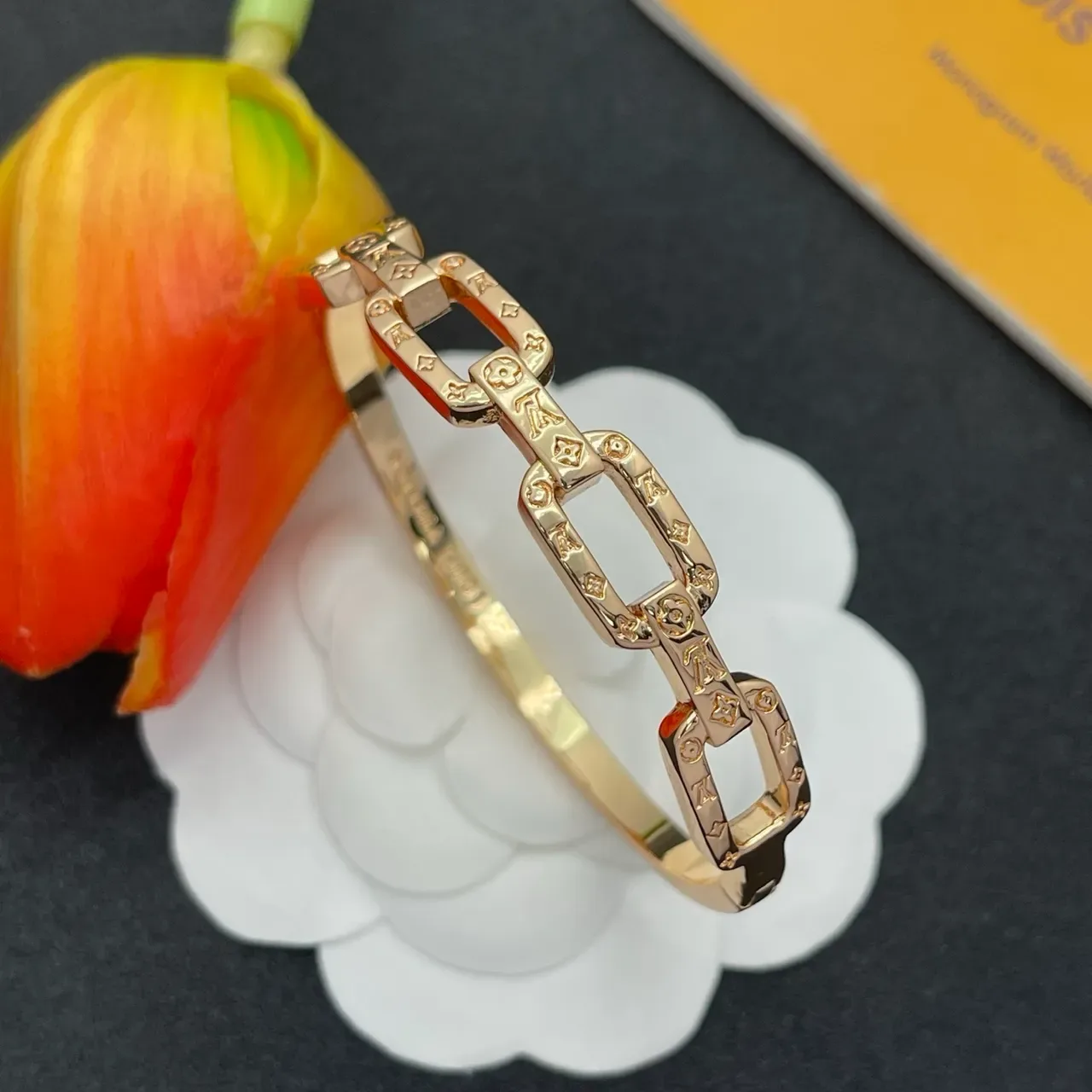 Louis Vuitton Chain Reaction Monogram Rose-Gold Tone Pulseira 6