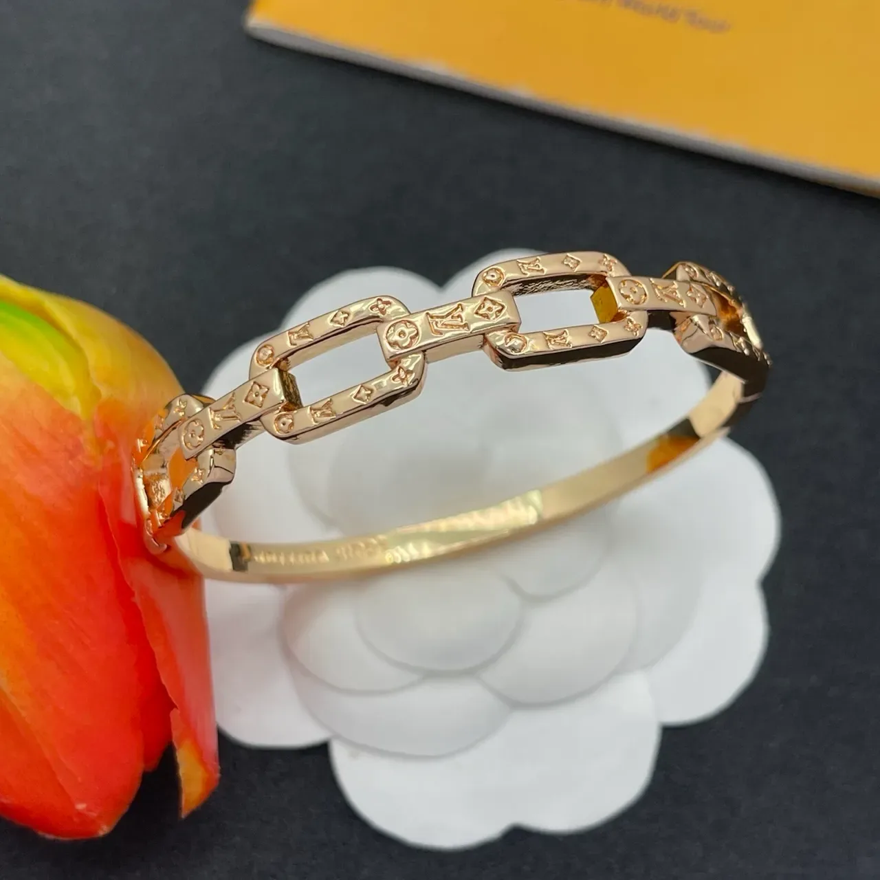 Louis Vuitton Chain Reaction Monogram Rose-Gold Tone Pulseira 8