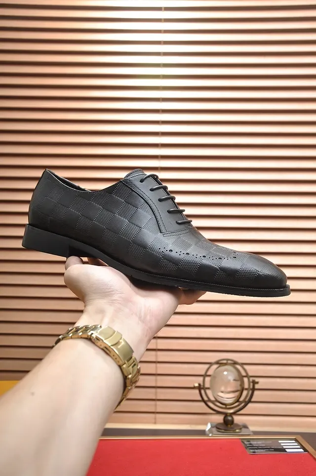 Louis Vuitton Checkerboard-Embossed Brogue أحذية أوكسفورد 4