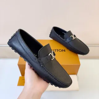 Louis Vuitton Driver Loafer أسود فضي جلد مقبب LV مشبك حزام Loafer