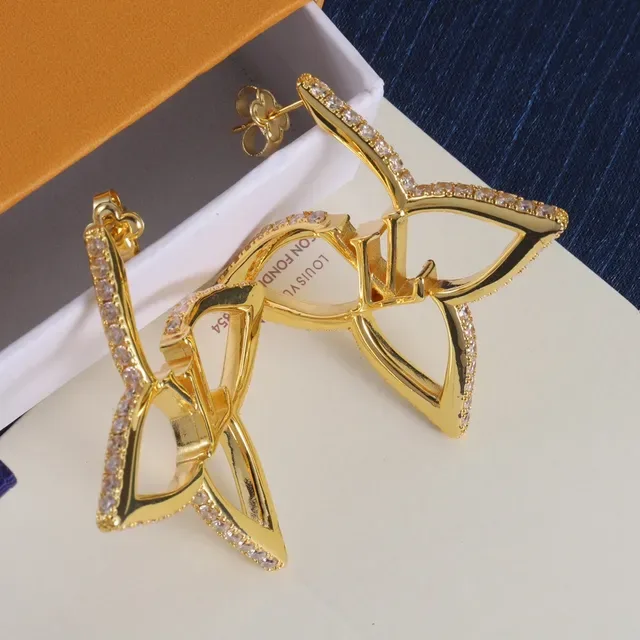 Louis Vuitton Aretes Florales Dorados Plata Abiertos Floral Pavé Cristal Borde 2