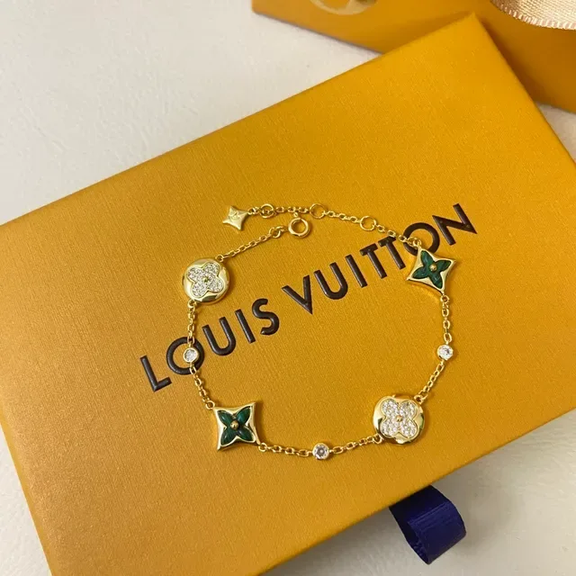 Louis Vuitton Gold Green Chain-Link Pavé-Set Crystals Bracelet 4