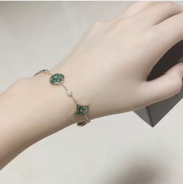 Louis Vuitton 金绿多 charm 链玫瑰手链 2