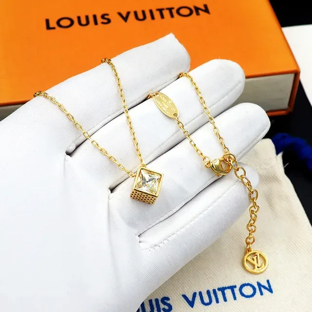 Louis Vuitton Gold Transparent Chain Square-Cut Crystal Pendant Necklace 6