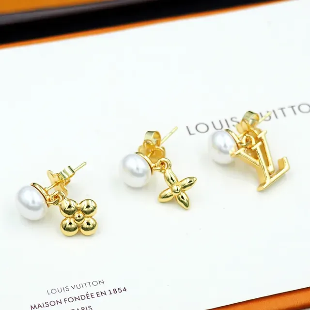 Louis Vuitton Boucles d'Oreilles Doré Blanc avec Perle 2