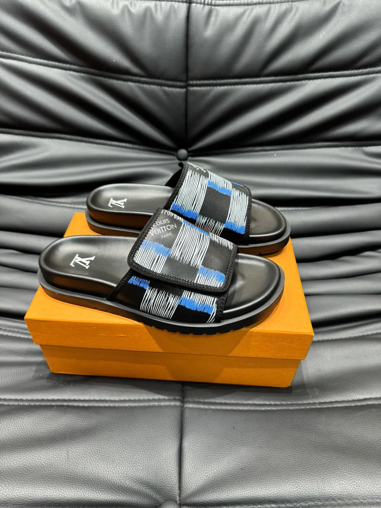 Louis Vuitton Graphic-Print Strap Slipper 4
