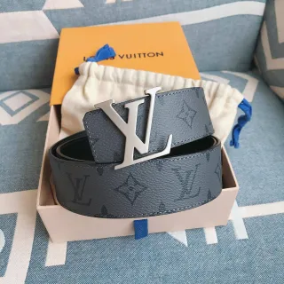Louis Vuitton भूरा चांदी मोनोग्राम-कोटेड ओवरसाइज्ड LV बकल चमड़े का बेल्ट