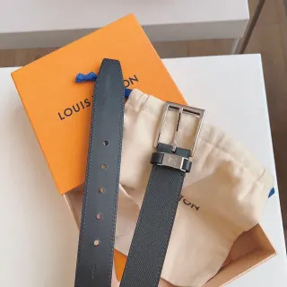 Louis Vuitton Gray Silver Textured Buckle Leather Belt