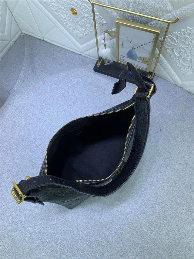 Louis Vuitton Hobo Monogramme Embossé Cuir Crème Hobo sac 10