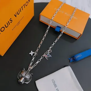 Louis Vuitton Iconic Charms Corrente de elos prateada azul cabeça de tigre pingente colar