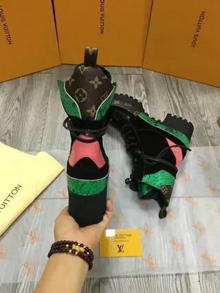 路易威登 Le Cagole Boot 黑色 绿色 粉色 蛇皮 踝靴 7