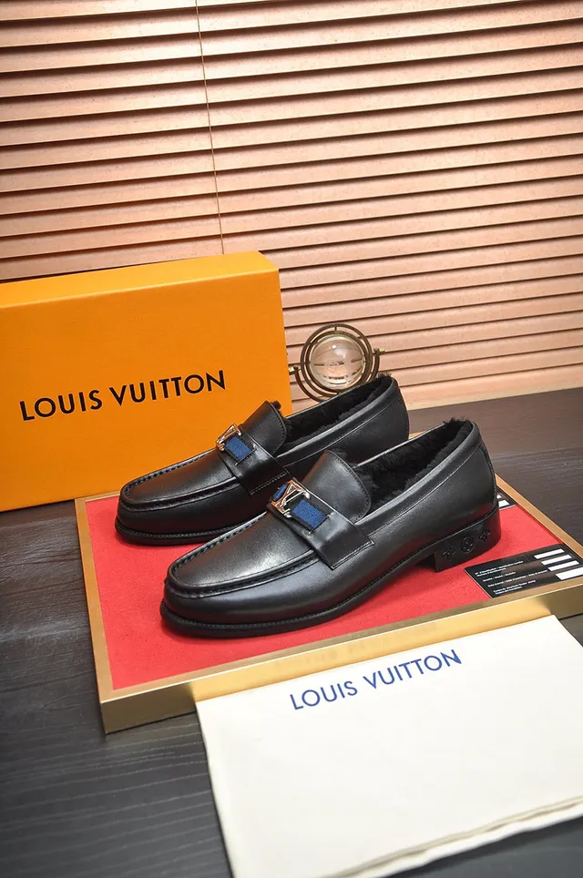 Louis Vuitton Loafer Black Navy Leather Shearling-Lined Loafer 9