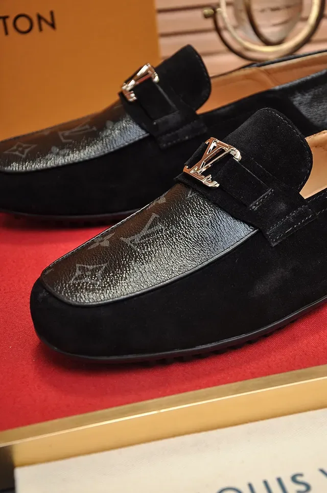 Louis Vuitton Moccasins Noir Daim Monogram Toe Cap Moccasins 3
