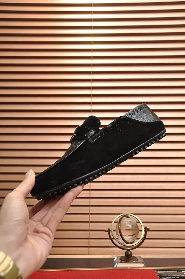 Louis Vuitton Moccasins Noir Daim Monogram Toe Cap Moccasins 5