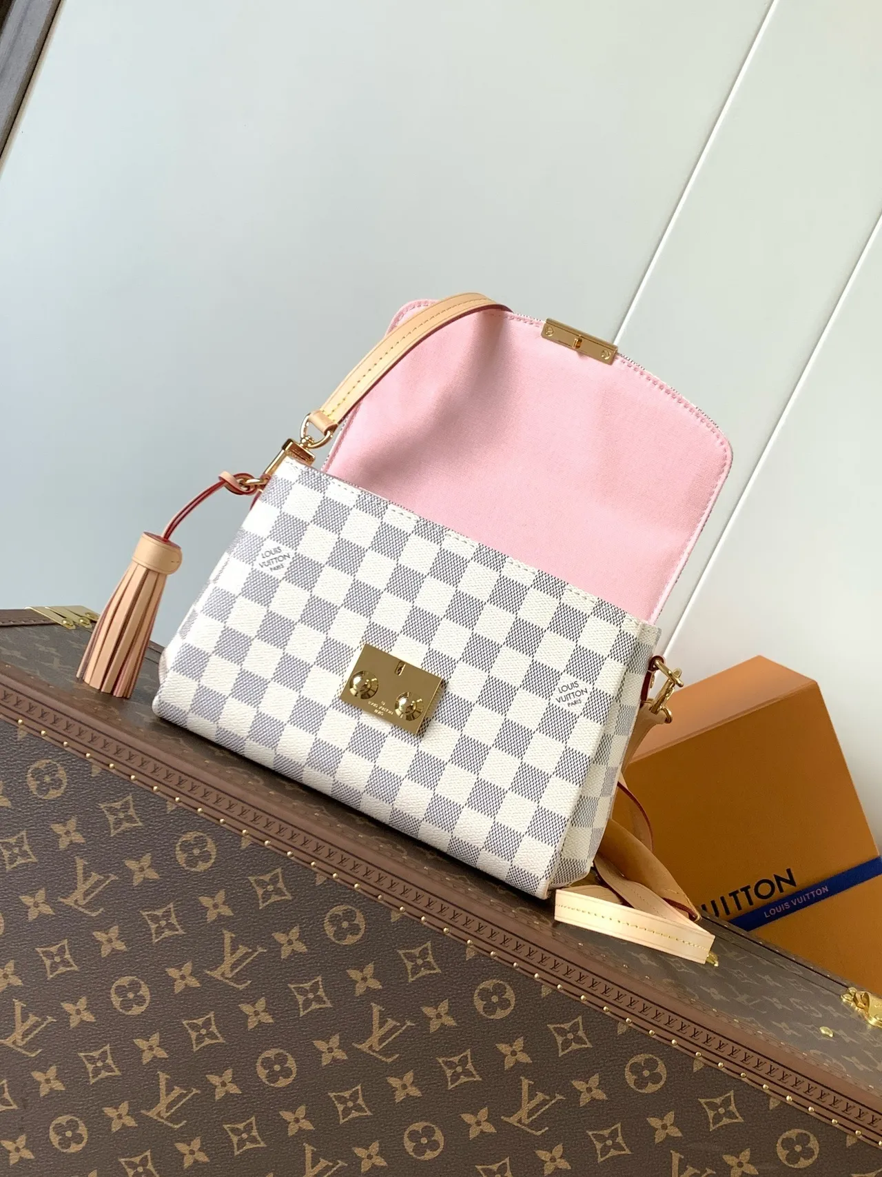 Louis Vuitton Locky Damier Azur Checkerboard Bolsa tote estruturada com alças superiores 4