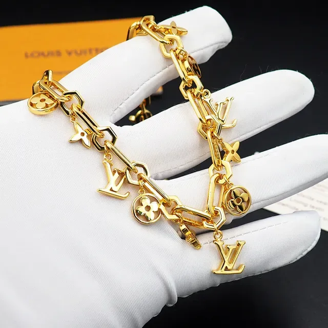 Louis Vuitton LV Corrente Encanto Colar Tom Dourado 6